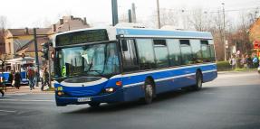 Texting Driver Crashes into LA Metro Bus Injures Passengers